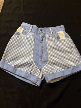 Vintage Light Blue Flamingo Gingham High-Waist Women’s Shorts